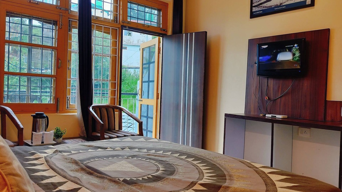 Naddi House | Ishwar Guest House