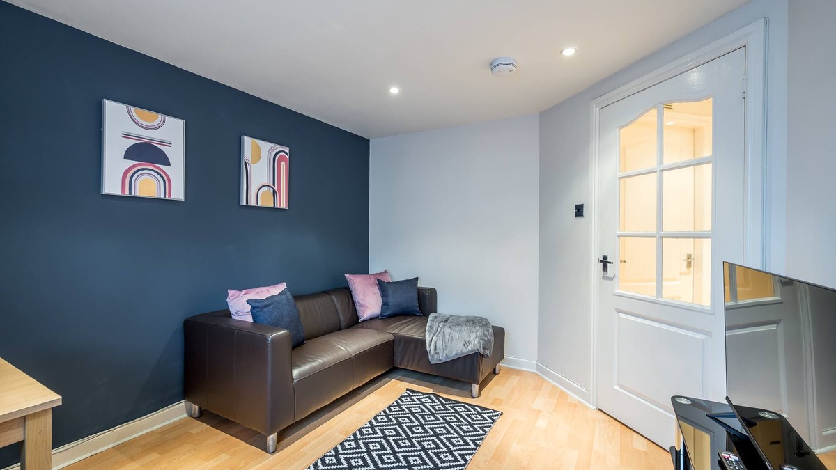 Montrose Apartment | Isla Apartment Montrose