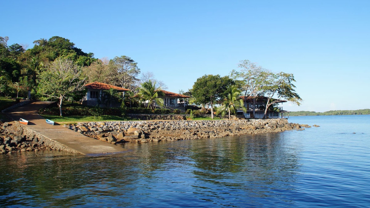 Quebrada de Piedra House | Isla la Porcada - your private island getaway