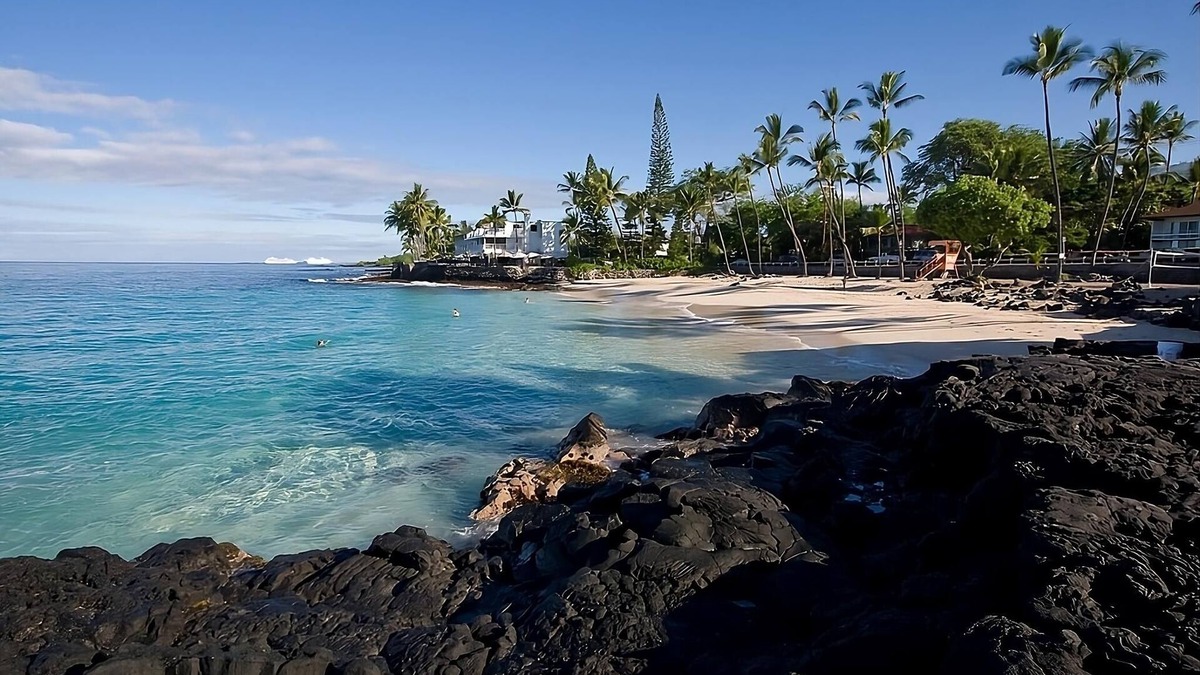 Historic Kailua Village Hotel | Island Base w/Pool, Daily Yoga & Urban Bikes – Relax or Adventure Freely