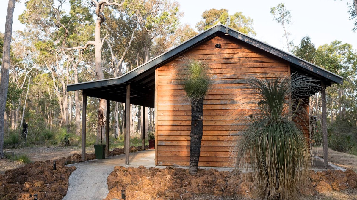 Yelverton Cabin | Island Brook Semillon Chalet- Exclusive Escapes. 2 Bedroom Chalet in Margaret River wine region