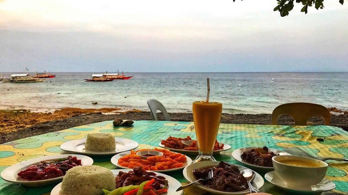 Oslob Hotel | Island Front Bangcogon Resort and Restaurant