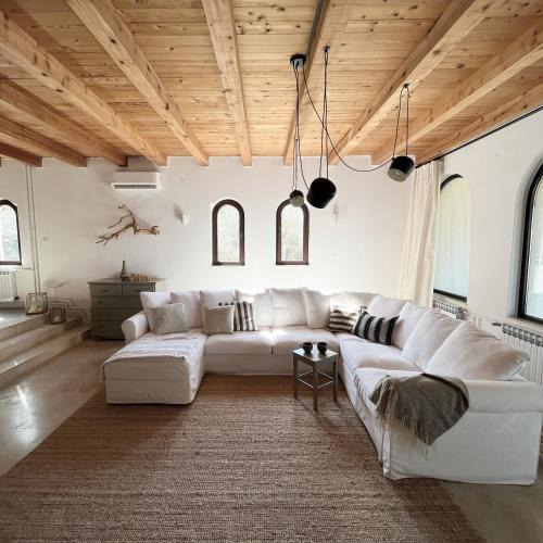 Municipality of Kali House | Island House Osljak