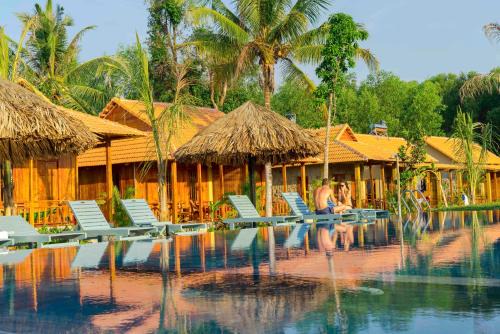 Ong Lang Resort | Island Lodge