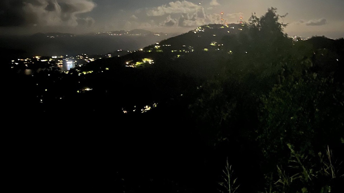 Estate Dorothea Apartment | ISLAND MOON RAYS VILLAnTop of the highest point on ST.Thomas.