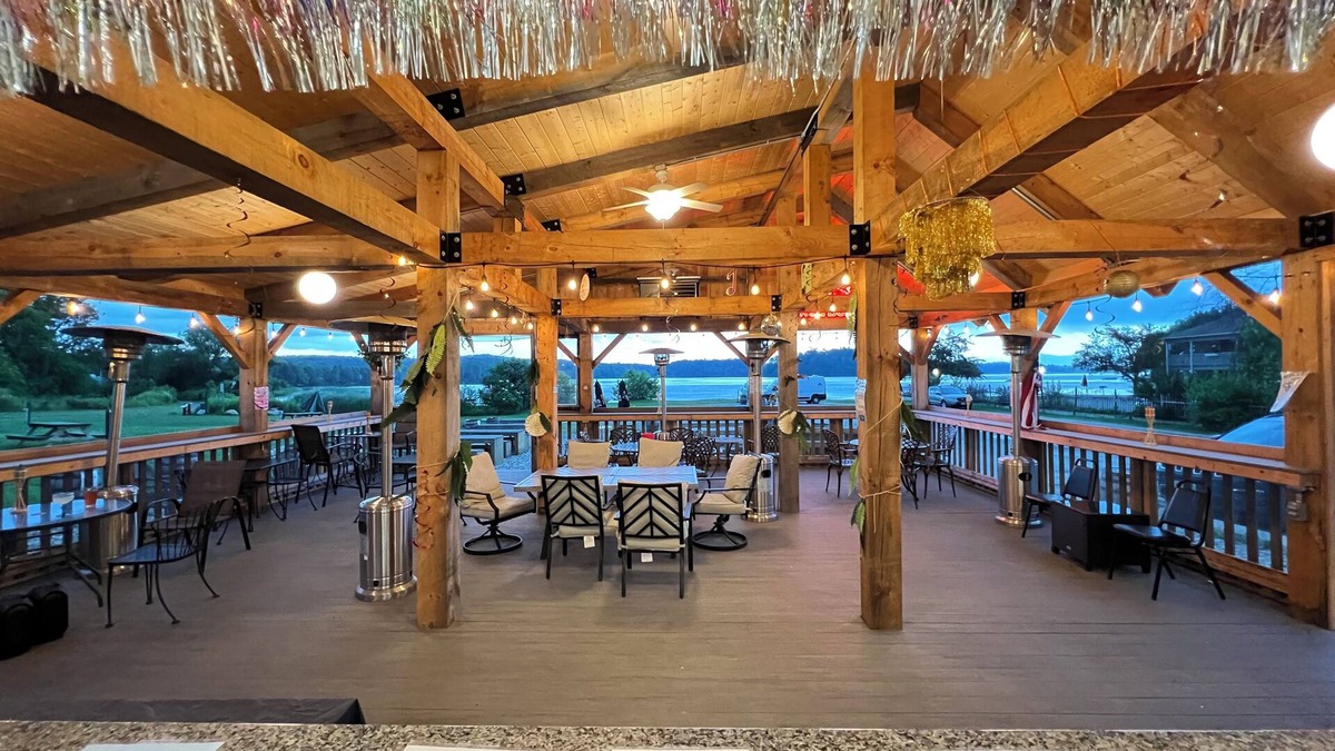 Brighton Hotel | Island Pond Country Inn (Formerly the Lakefront Inn & Motel)