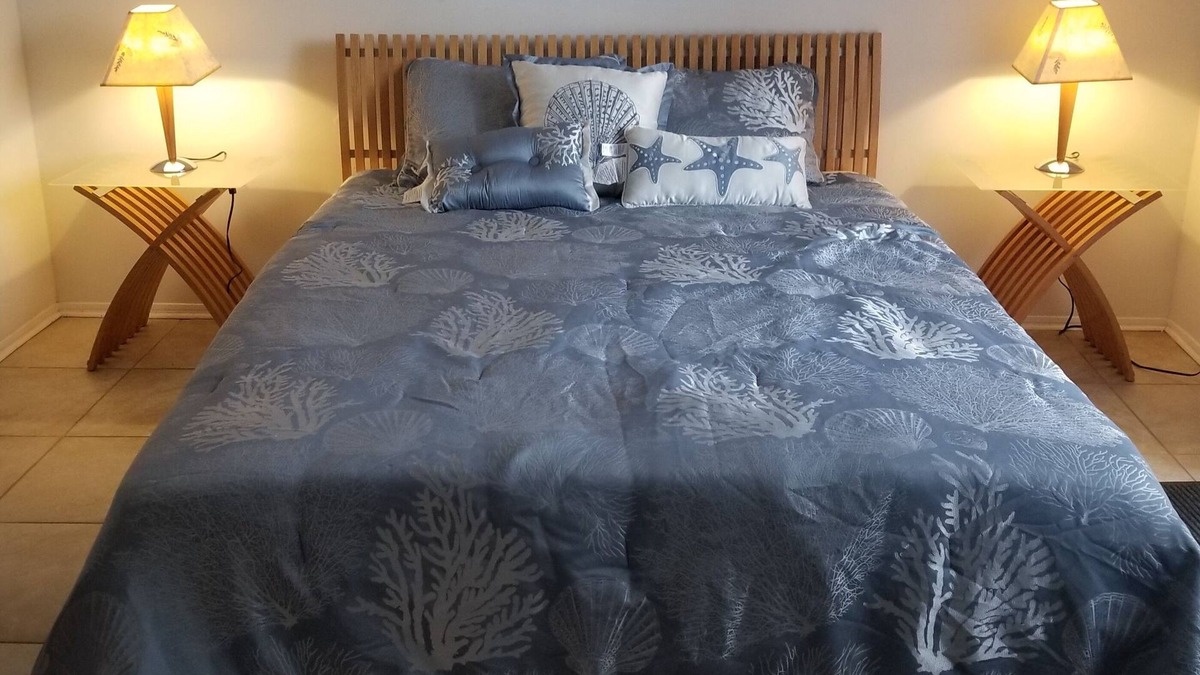 Neptune Beach House | Island Retreat MONTHLY ONLY~ 28 NIGHT MINIMUM
