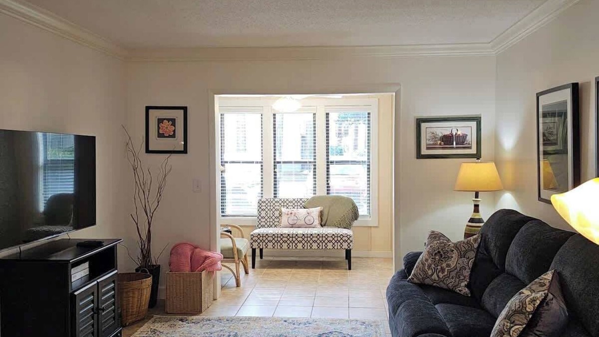 Saint Simons Heights House | Island Retreat Summar