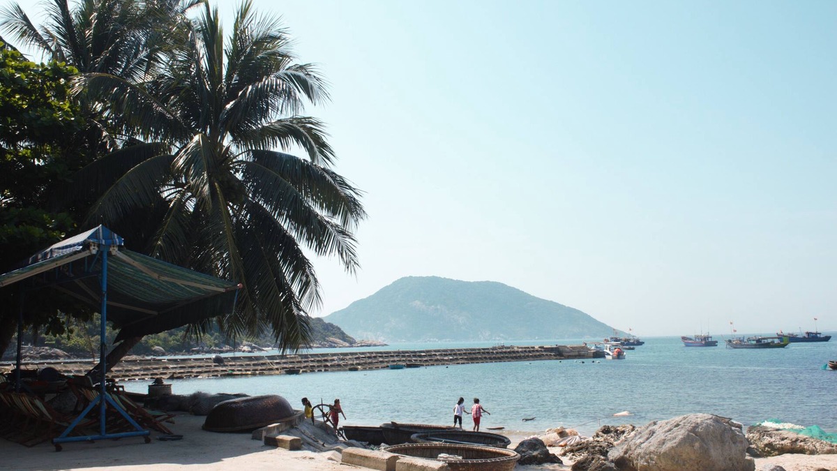 Cham Island Bed & Breakfast | Island Smiles Homestay