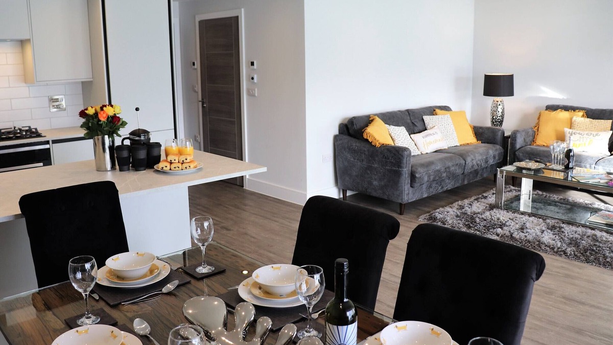 Sandown Apartment | Island Time