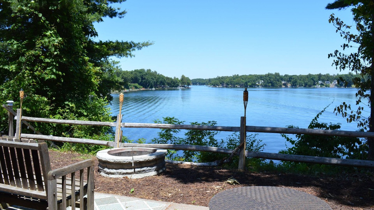 Southwick Apartment | ISLAND WATERFRONT Sleeps up to 8