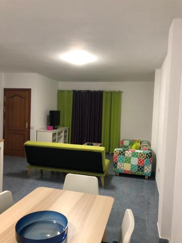 Vecindario Apartment | Islas Malvinas 39 Atico F