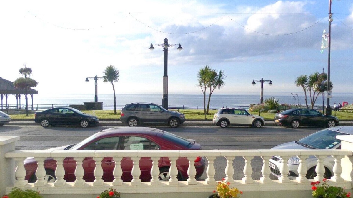 Douglas Apartment | ISLE OF MAN SEAFRONT/PROMENADE LOCATION 4 STAR HOLIAY APARTRMENT
