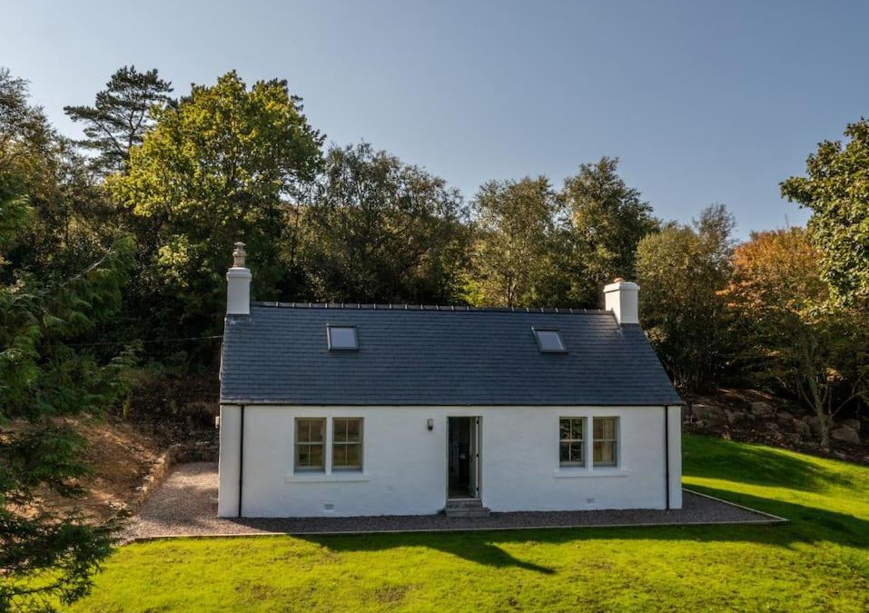 Suladale House | Isle of Skye luxury cottage near Portree