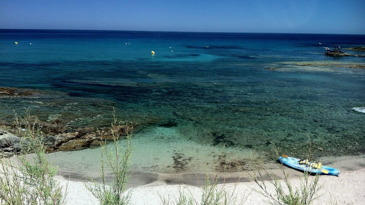La Isleta del Moro House | Isleta del Moro, Cabo de Gata Natural Park. Apartment near the beach