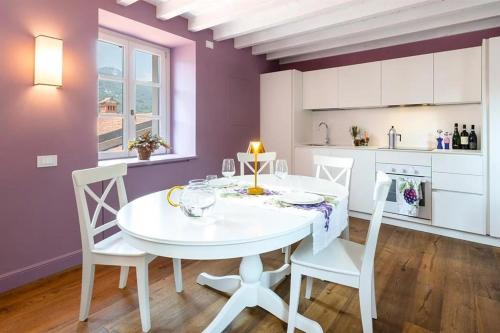 Carciano Apartment | Isola Bella Apartments - Via Villa 28