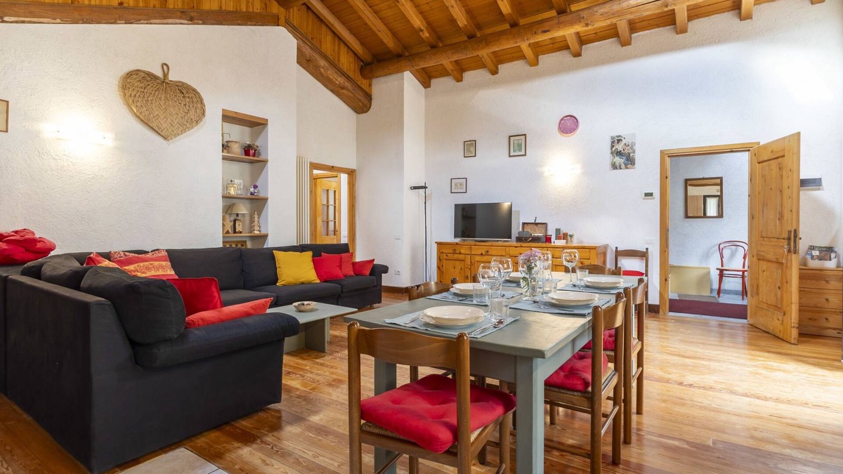 Isola Apartment | Isola di Madesimo Apartments by Interhome