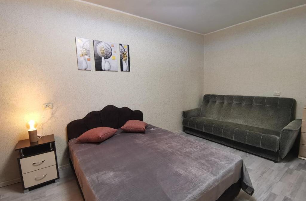 District Lake Dolgoye Apartment | Ispytateley 31 Apartment