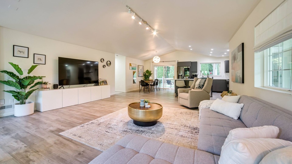 Issaquah House | Issaquah Retreat Near Lake Sammamish State Park!