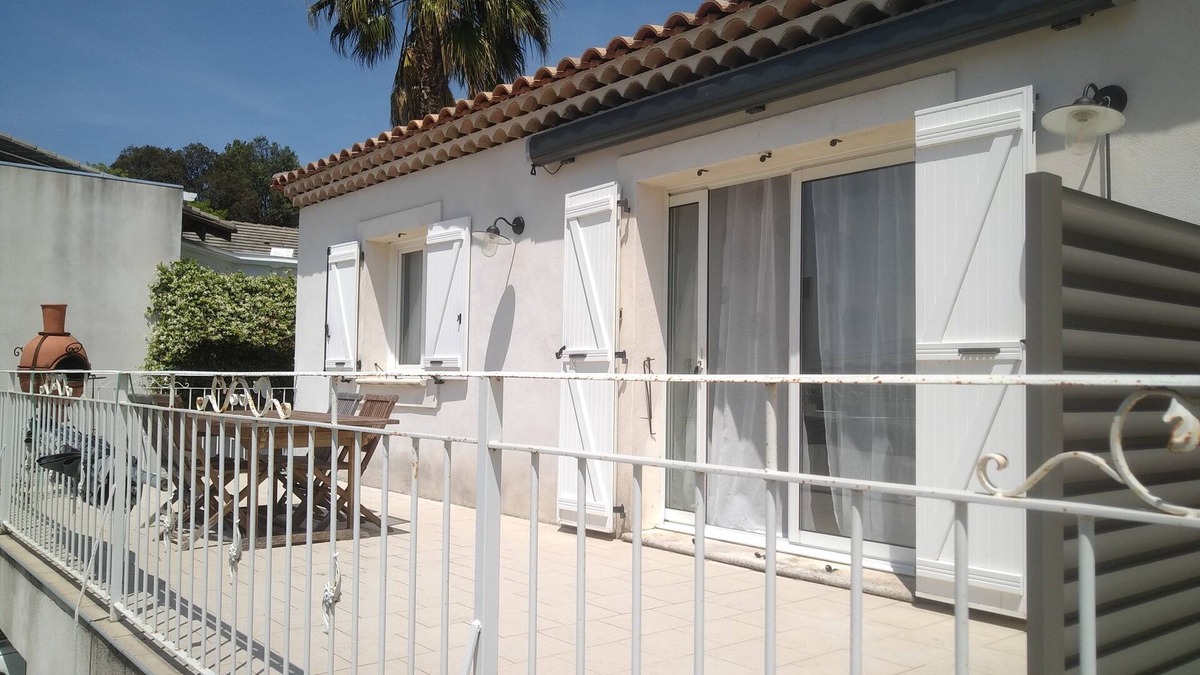 Istres House | Istres: furnished T2 in villa in the heart of Provence