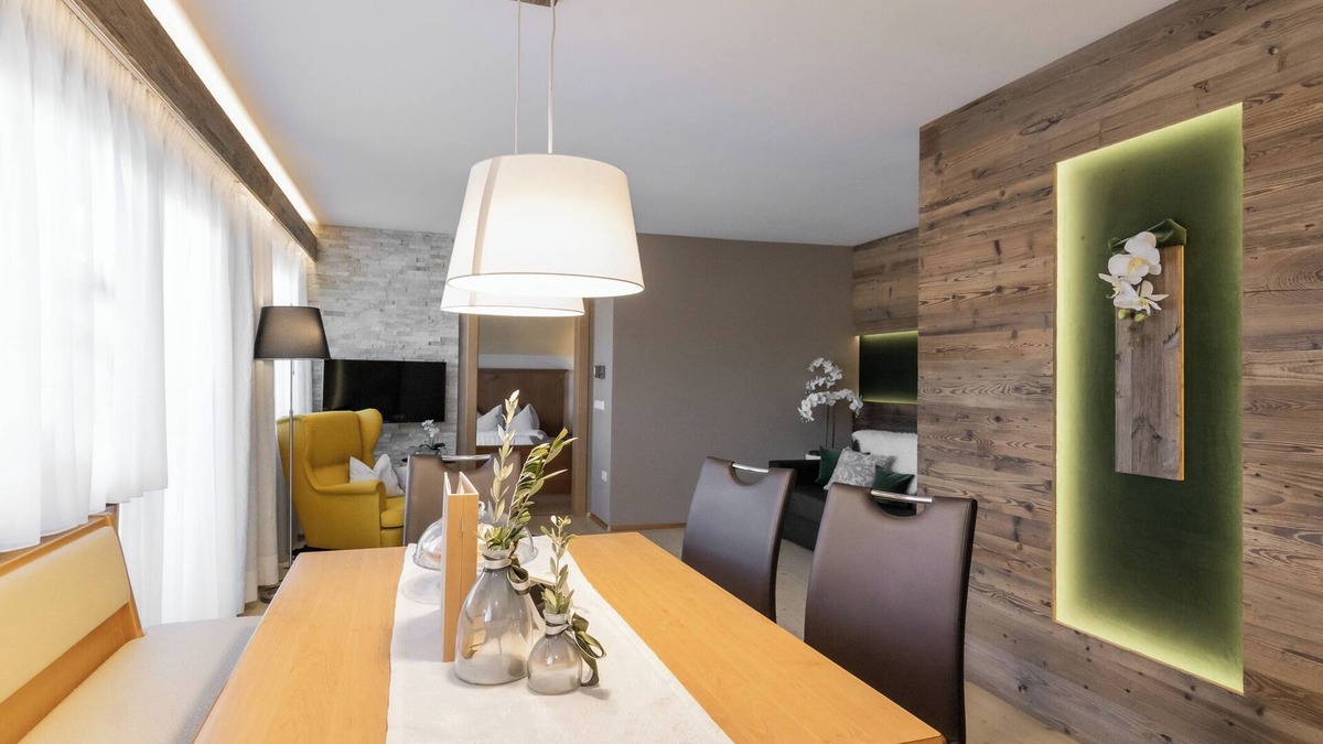 Appiano Sulla Strada del Vino Apartment | Holiday Apartment "Apartment Wieser 3" with Mountain View, Heated Pool & Wi-Fi