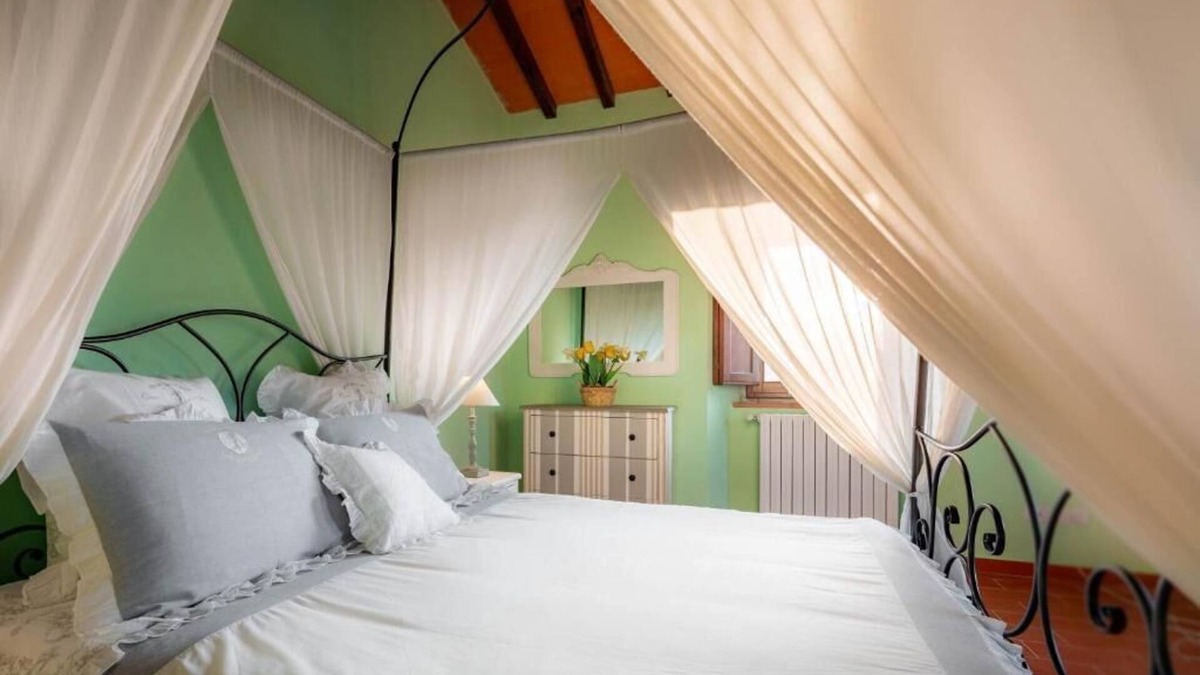 Casellina Apartment | Iris apartment