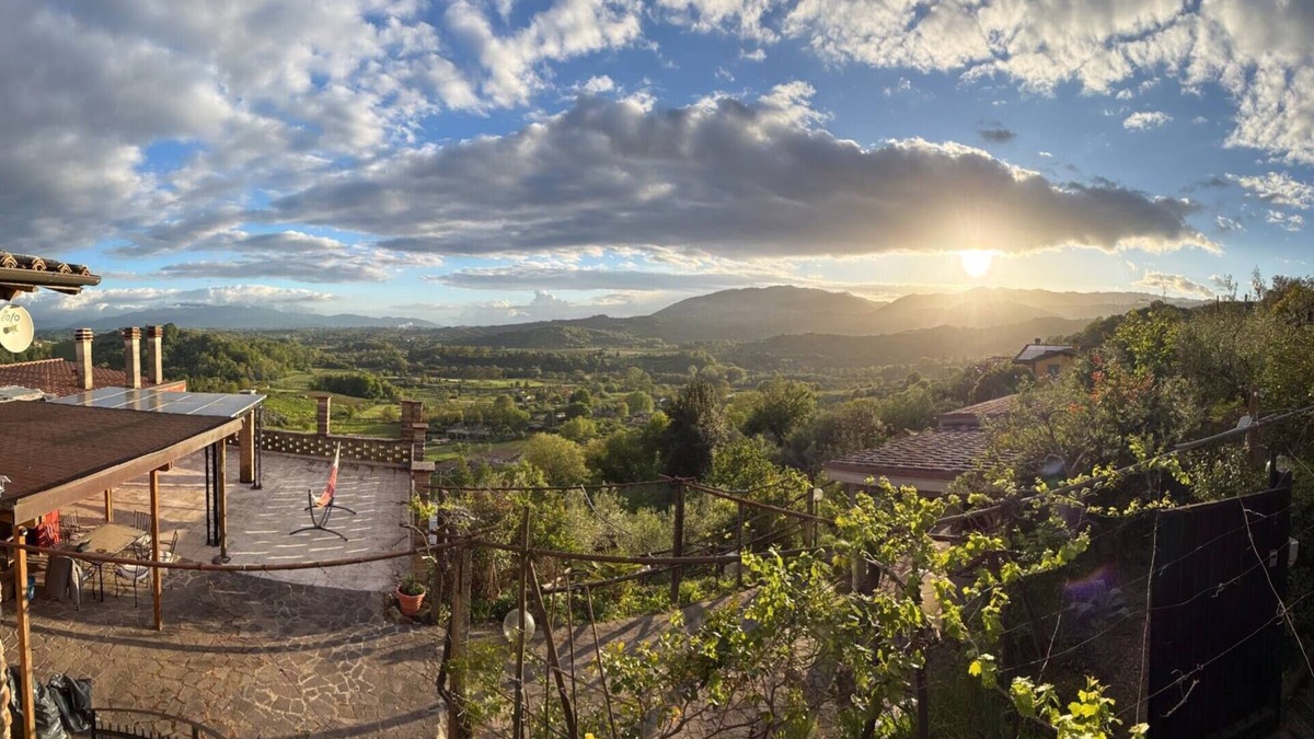 Olevano Romano House | Hillside home with fantastic view - 7 beds - only 1h from Rome