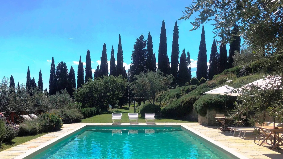 Loro Ciuffenna House | Poggio Corsucci - Il Nido: intimate stone house with pool and enchanting views