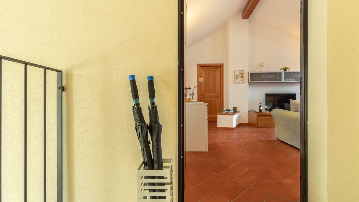 Maccagno Apartment | The Turret "The Seagulls" on Lake Maggiore