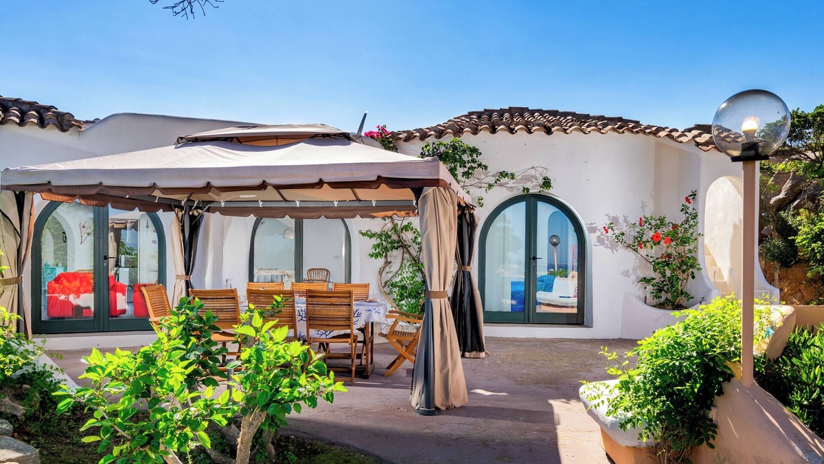 Porto Rafael Villa | Villa near the Beach with Seaview, Wi-Fi, A/C, Terrace and Garden