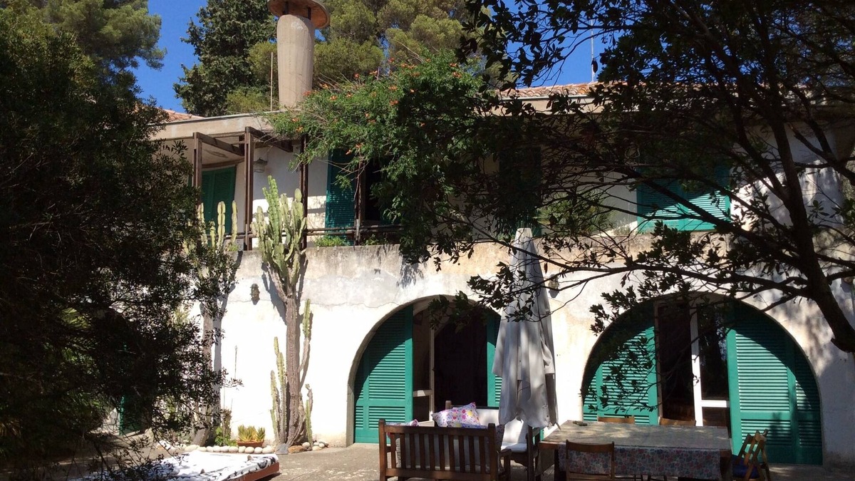 Capo D'arco Villa | Self-contained loft in Villa in Capo d'Arco, two minutes' walk from sea