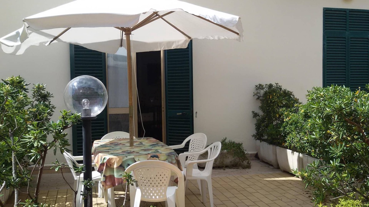 Castiglioncello Apartment | Independent apartment with external courtyard very close to the sea