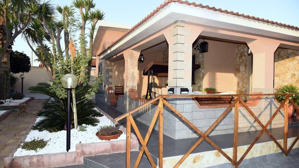 Reitani House | ALICE HOUSE 250 METERS FROM THE SEA