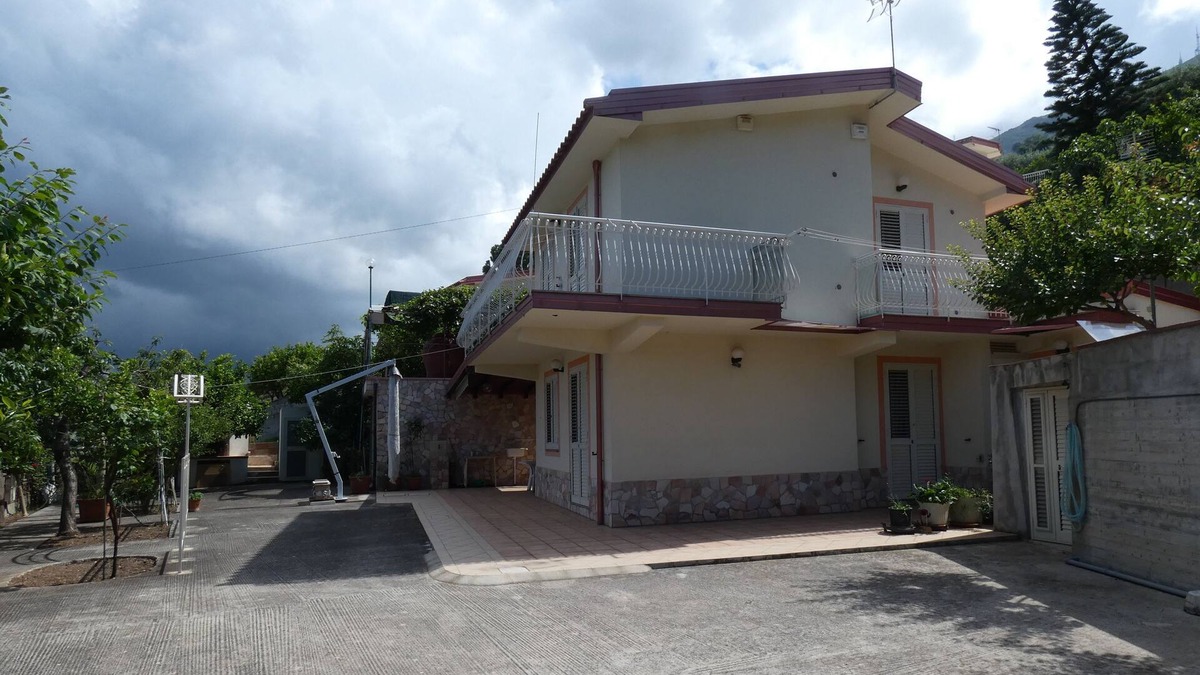 Gioiosa Marea Villa | Villa Margherita relax while observing the sea