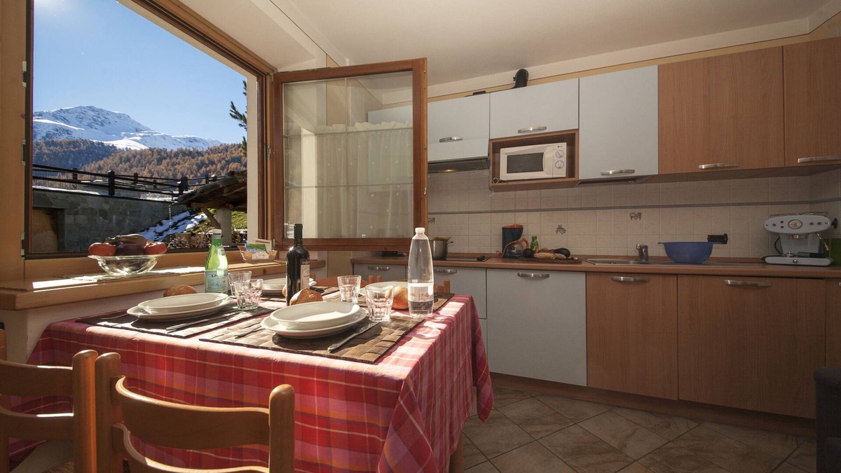 San Rocco Apartment | Italia 2 Ski in-Ski out 50m, Livigno, Italy