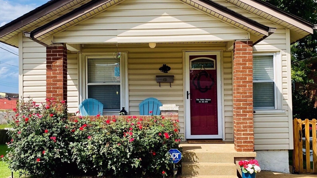 The Hill House | Italian Bungalow