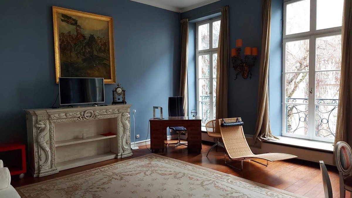 Saint-Gervais Apartment | Italian designed apartment Marais