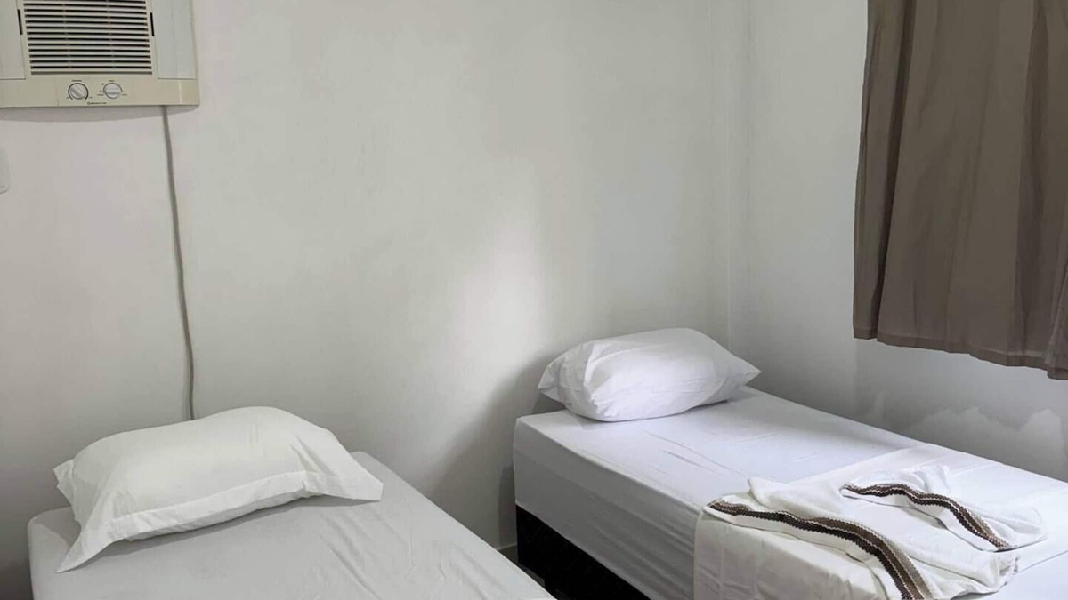 Itapua Apartment | Itapuã - 4 Minutes from the Beach - Bedroom with Suite - Two Bathrooms - Air Conditioning