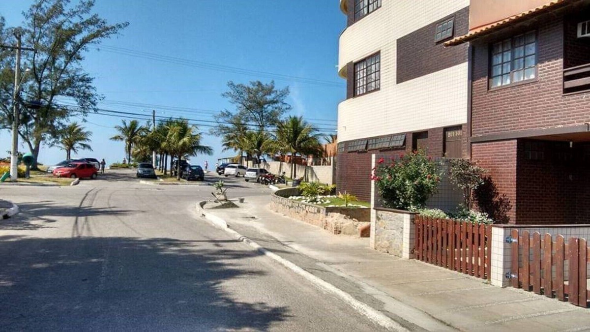 Itauna House | Itauna on the beach, next to the Surf World