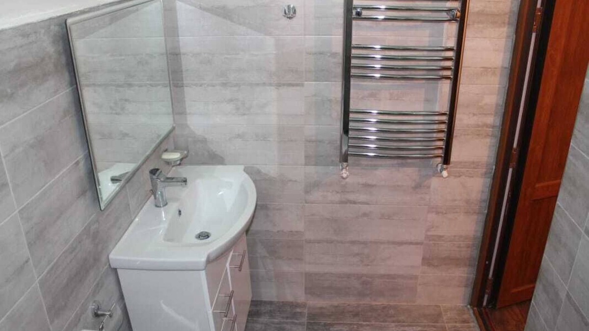 Arabkir House | It’s a beautiful house in Orbeli street one bedroom house with small living room sharing kitchen and bathroom with garden and car parking