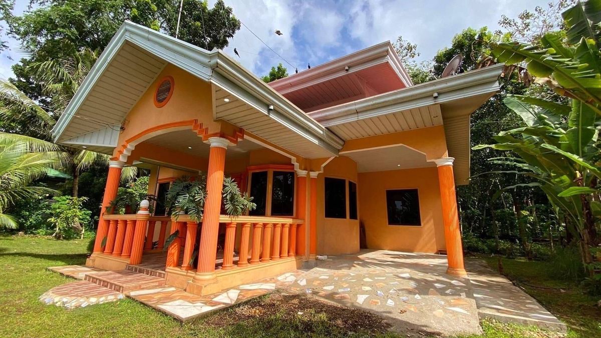 Maria House | It’s close to new resort, hospital, beaches, pools, falls, and cave!