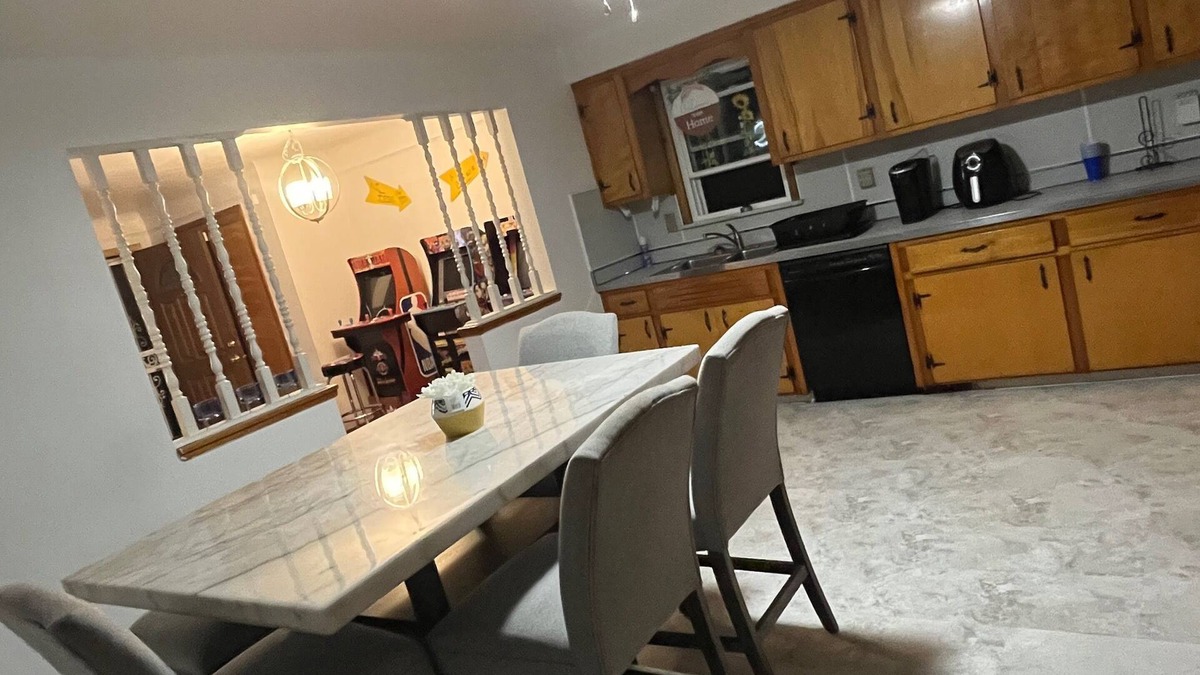 Richmond Heights House | Its Football season bring your family out for a comfortable at home experience!