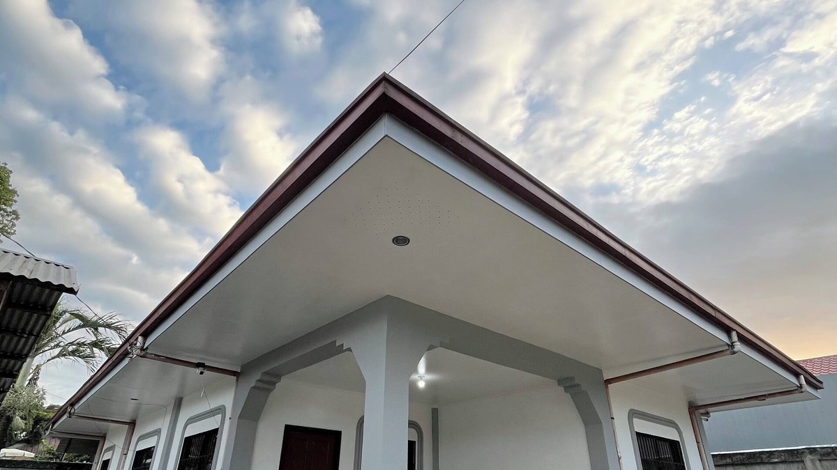 San Pedro House | Ivory Bloom - Spacious 4-BR w/WiFi, AC, Large Space in Puerto Princesa, Palawan