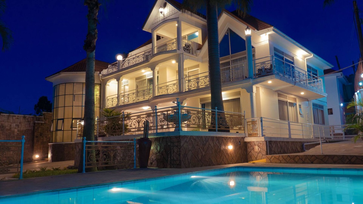 Muyenga Hotel | Ivory Castle Boutique Hotel