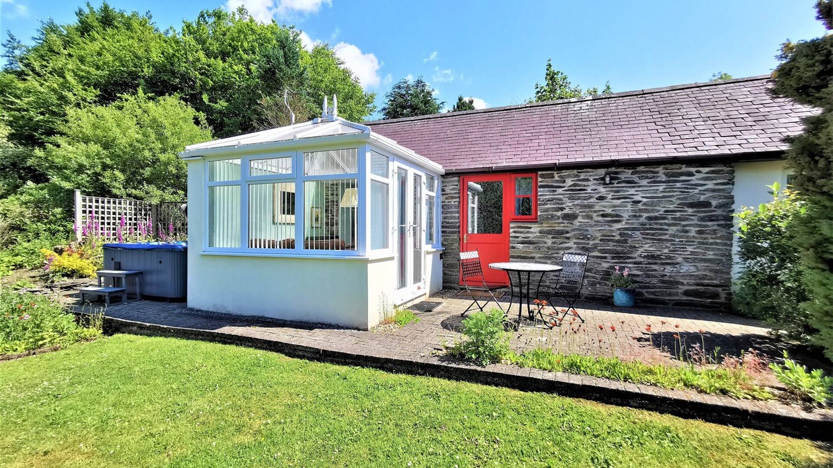 Llanfyrnach Cottage | Ivy Cottage