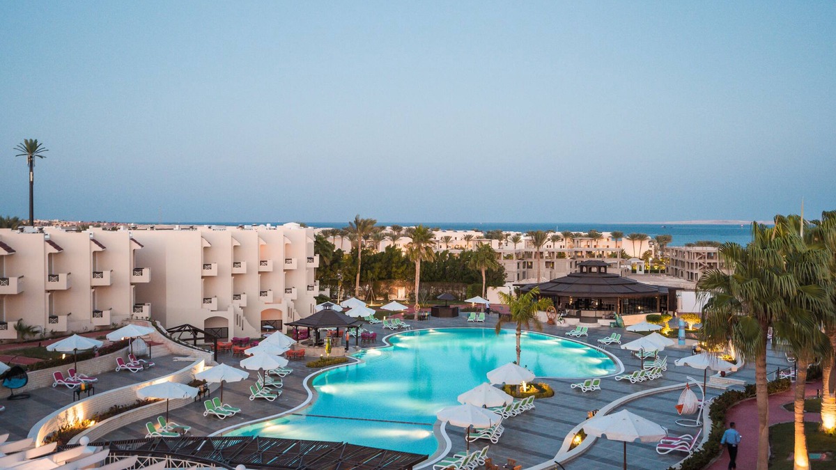 Ras Nasrani Resort | Ivy Cyrene Sharm Resort Adults Friends Plus 13