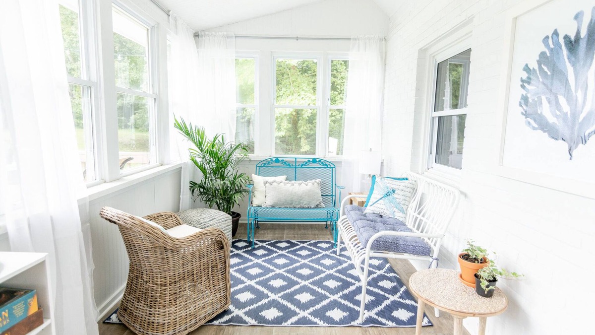Stonehouse House | Ivy's Cottage w/Outdoor Movies Williamsburg Stay