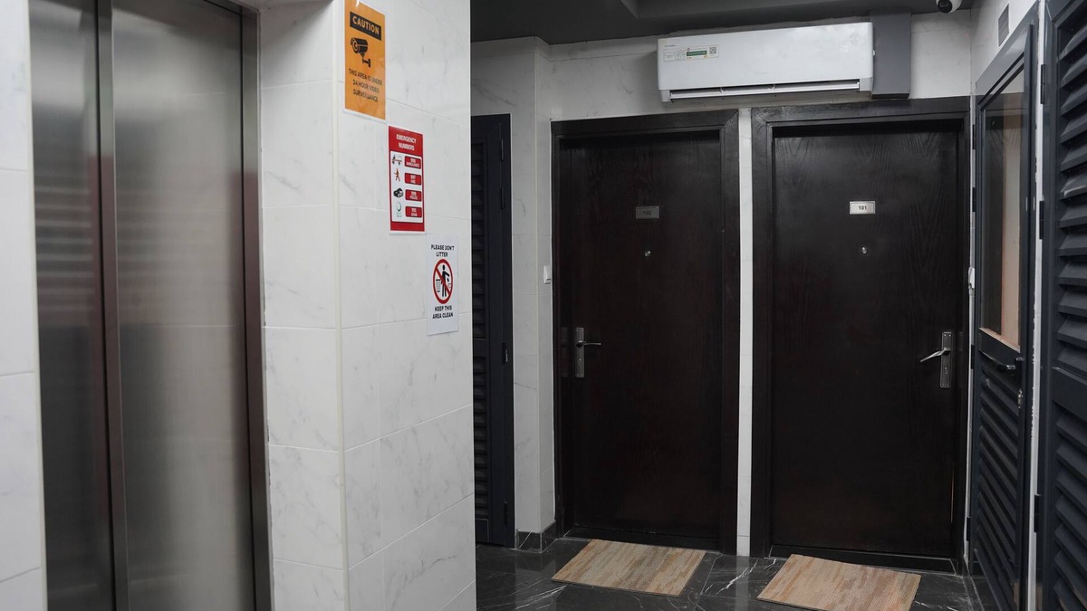 Al Quoz Apartment | IZA 1 Rose 302