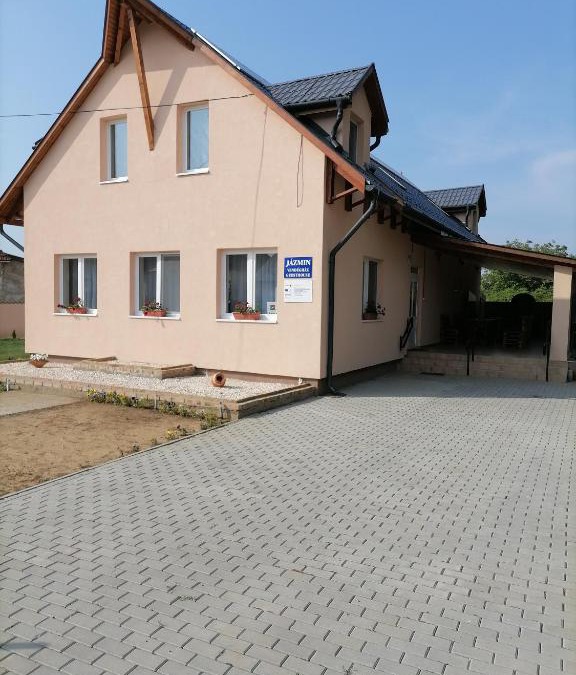 Nyirlovo House | Jázmin Vendégház