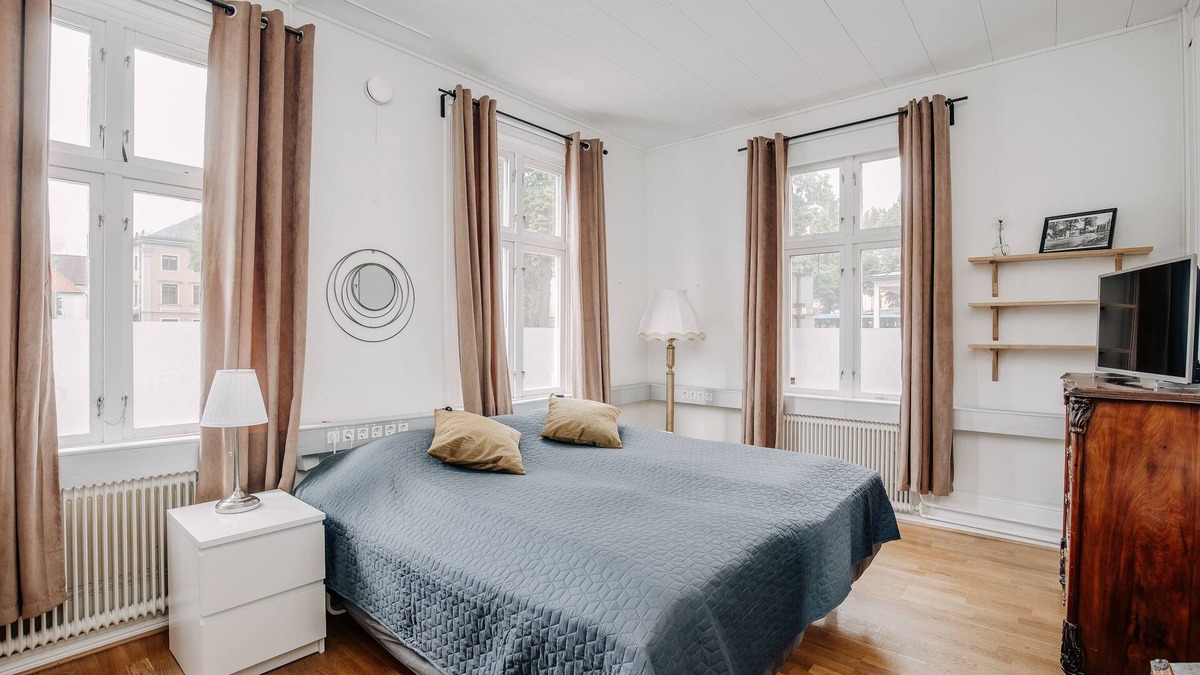 Norra Skara Bed & Breakfast | Järnvägshotellet B & B